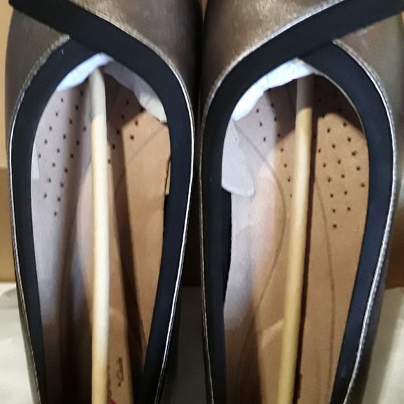 Clarks Ladies Un Darcey Ease Flat - Picture 3 of 6